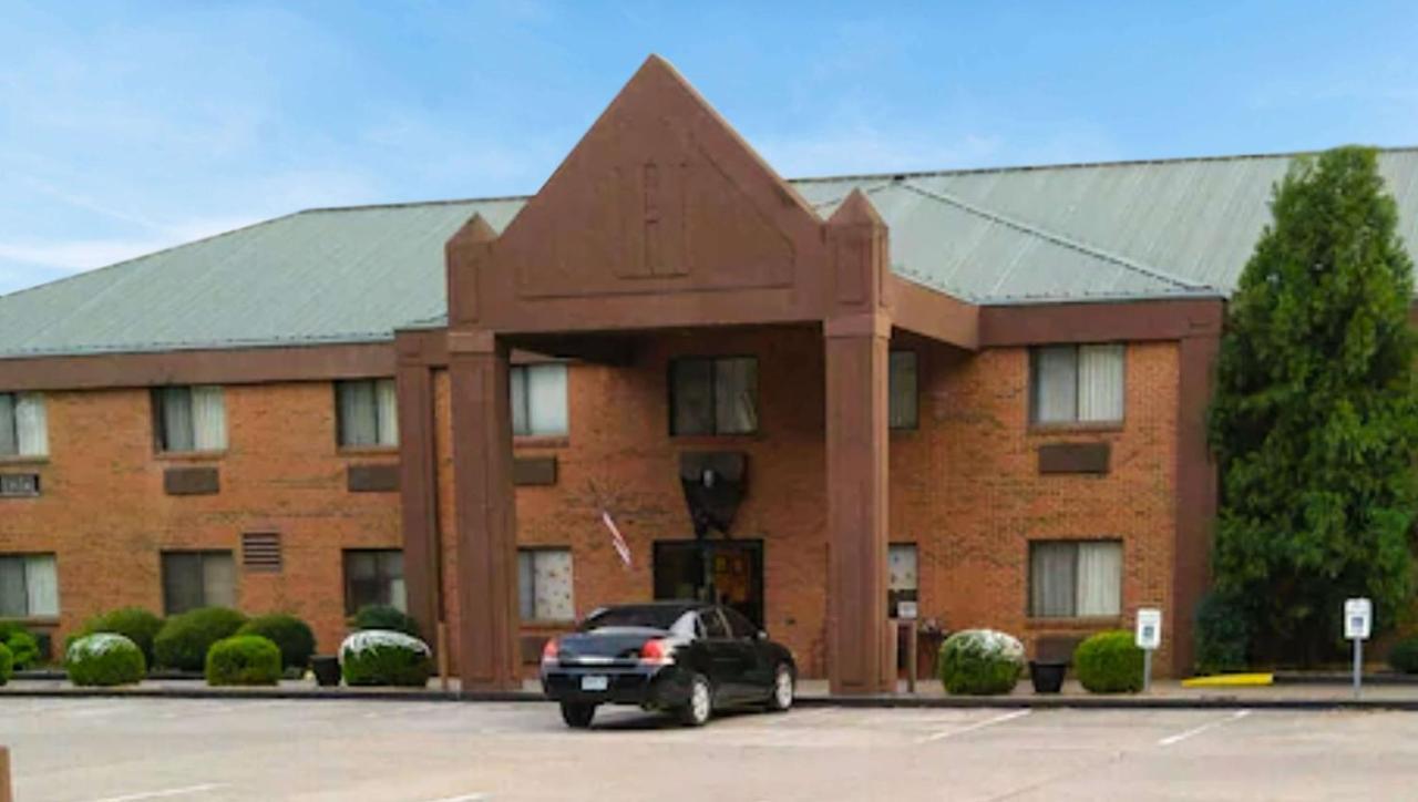 Heritage Place Inn & Suites Caruthersville Exterior photo